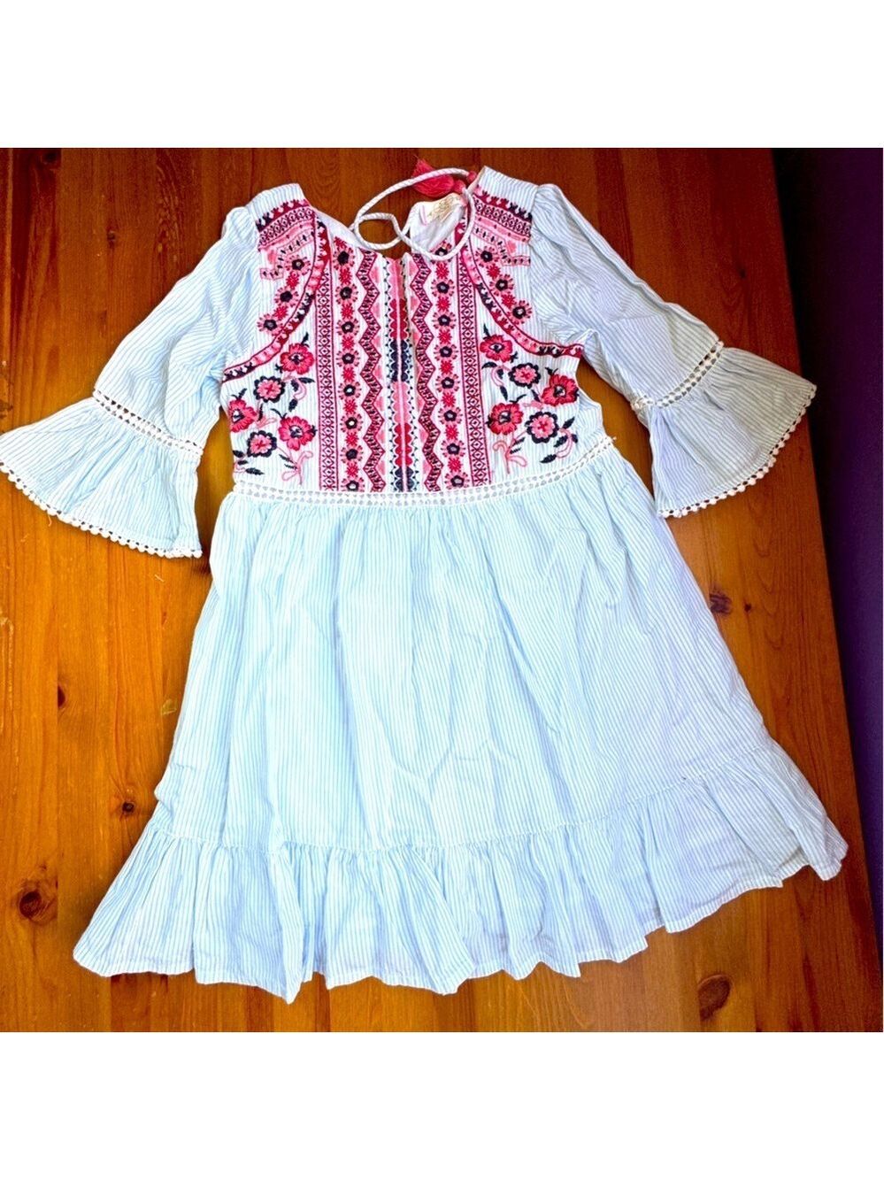 Egg dress